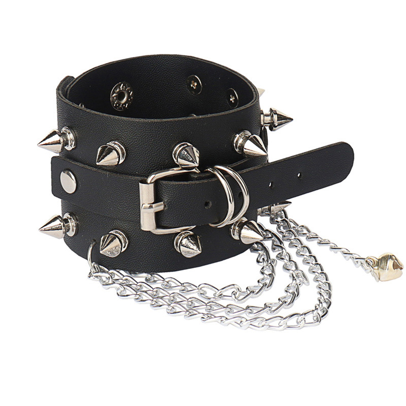 Pulseira de liga de couro rebite
